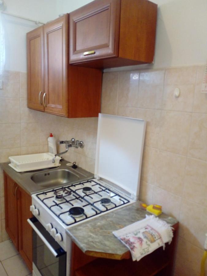 Abadi Karmazsin Haz Villa Abadszalok Luaran gambar