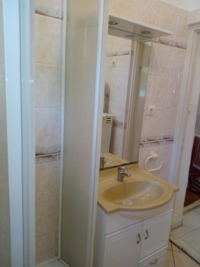 Abadi Karmazsin Haz Villa Abadszalok Luaran gambar