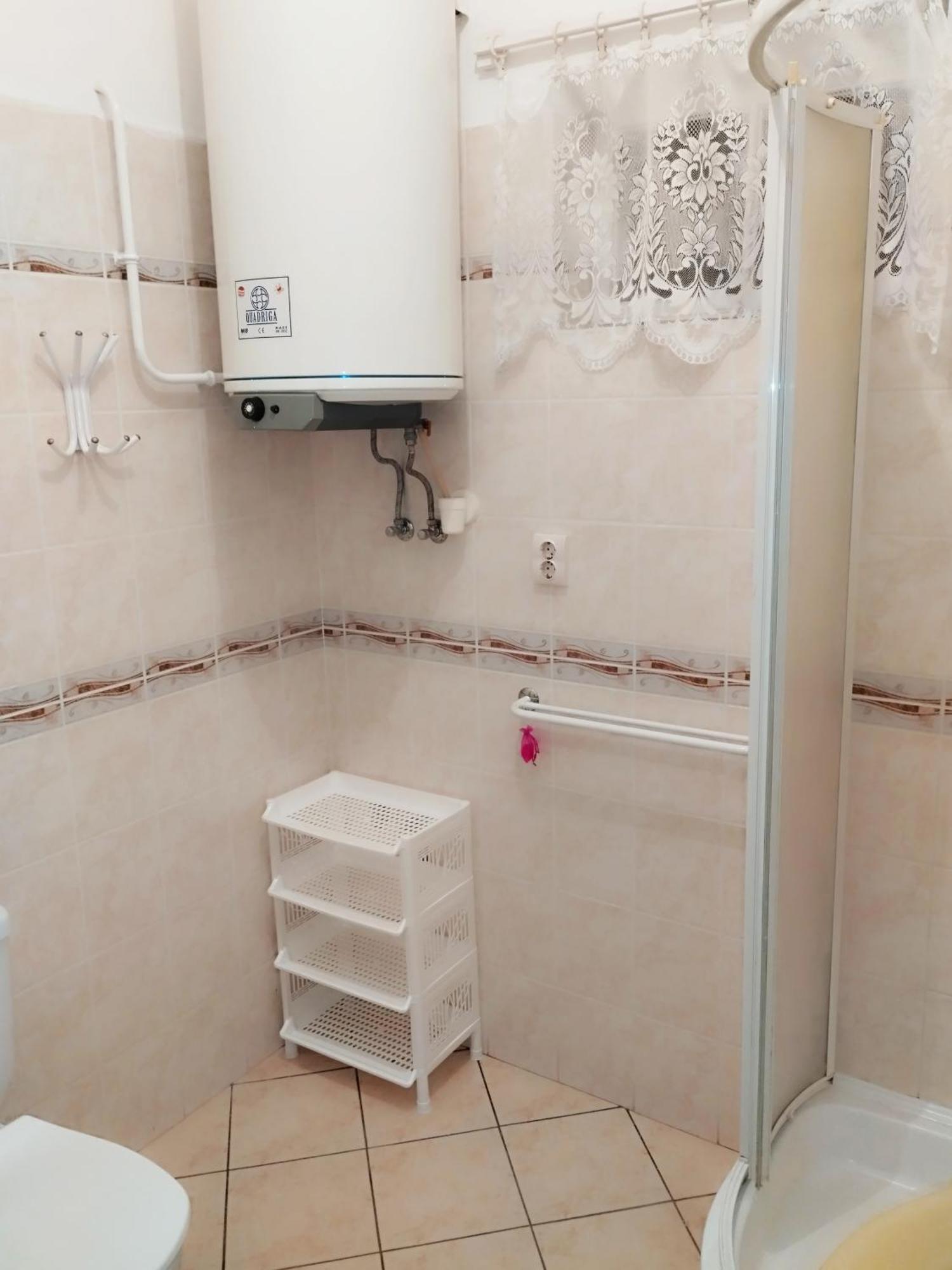 Abadi Karmazsin Haz Villa Abadszalok Luaran gambar